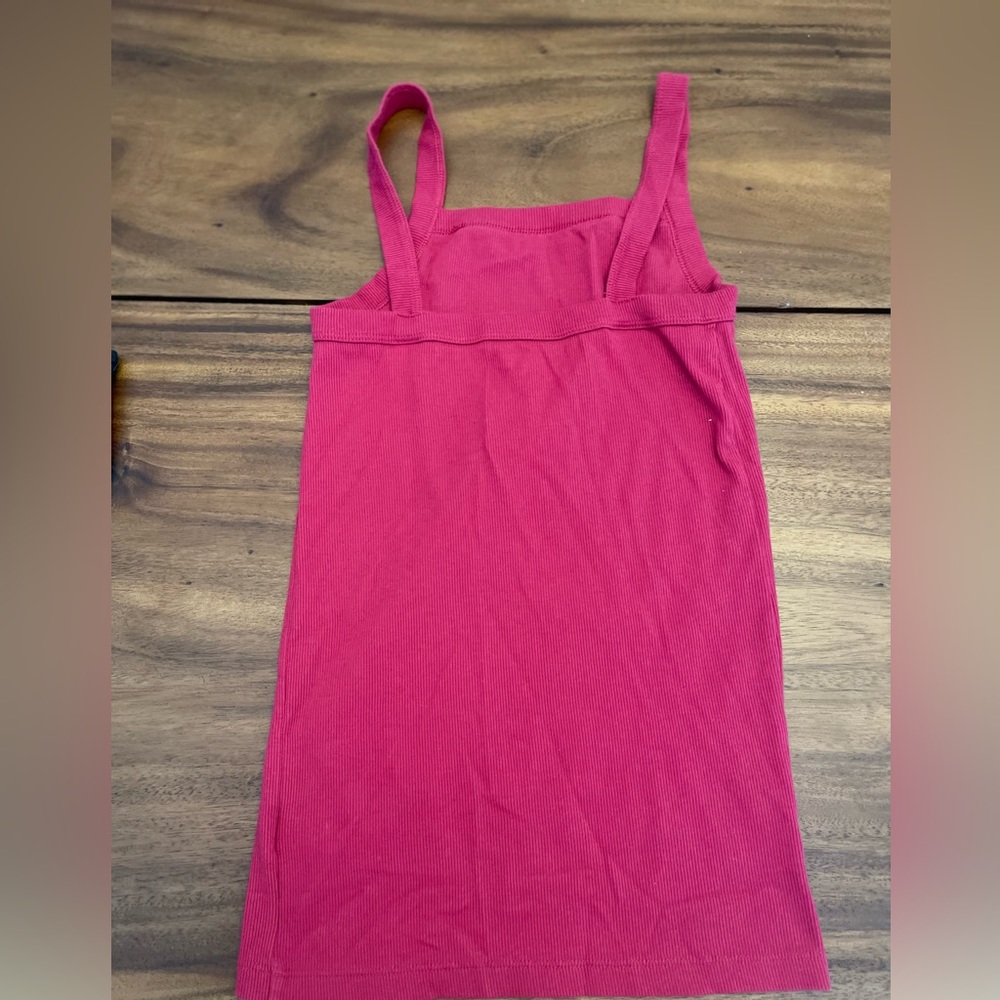 Raspberry muscle tee - Picture 3 of 3